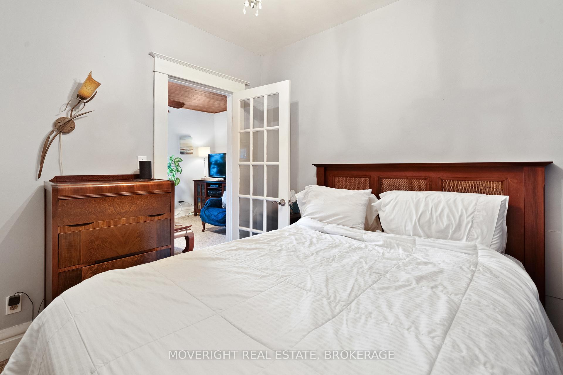 Photo 16 of 107 Carlton Street, St. Catharines, Haig — HOMEH