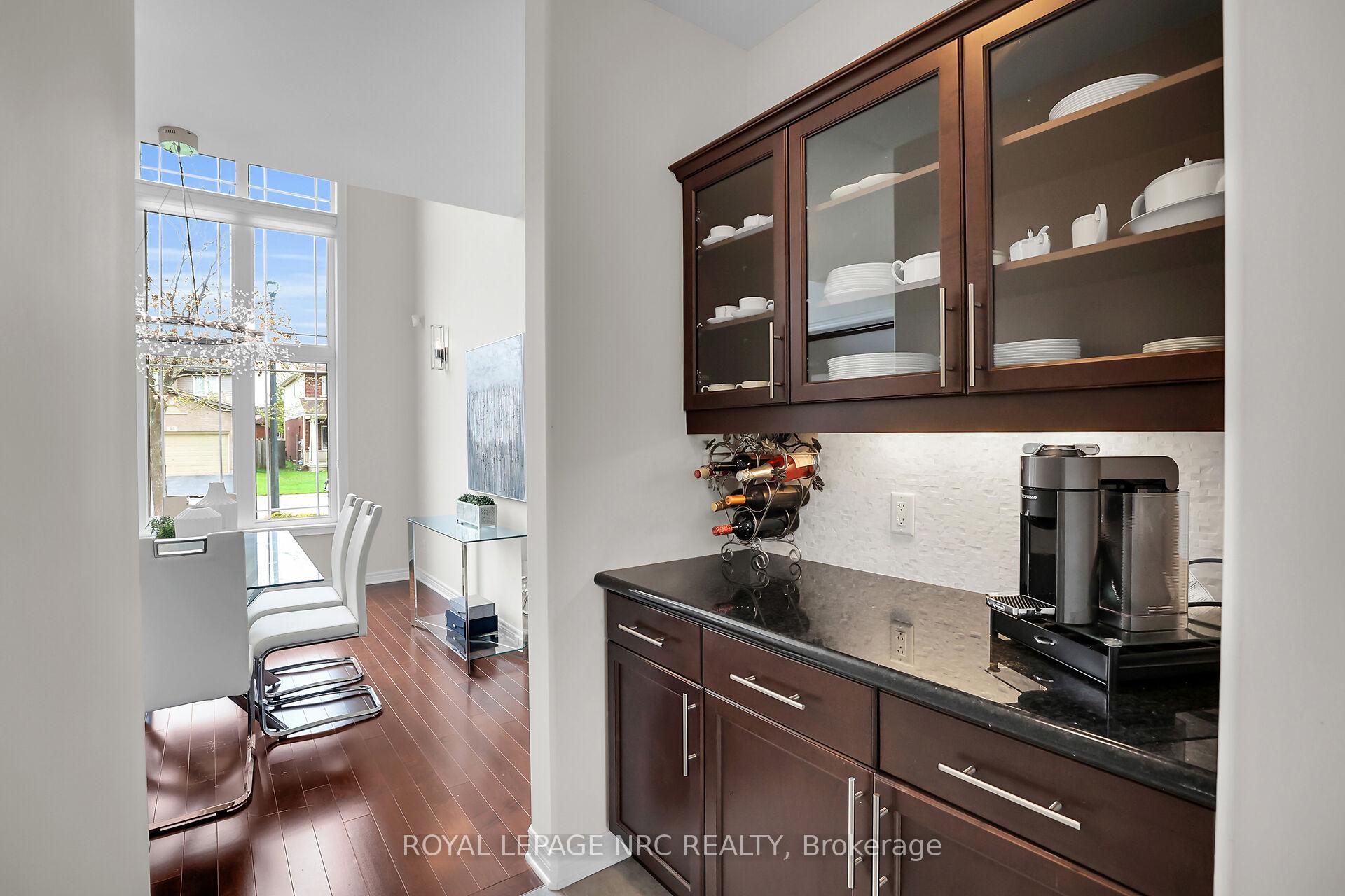 Photo 6 of 34 Agincourt Crescent, St. Catharines, Rykert/Vansickle — HOMEH