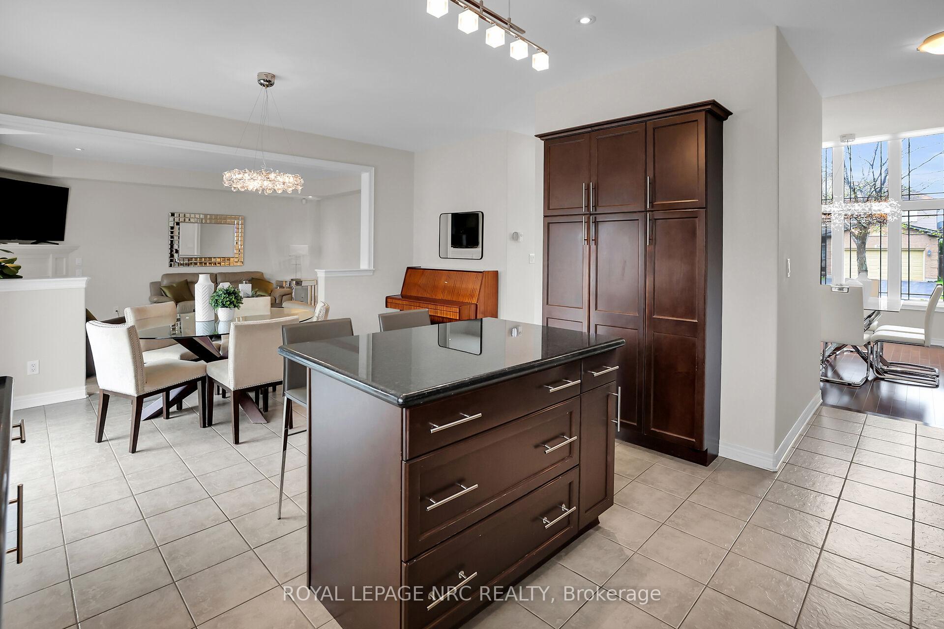 Photo 8 of 34 Agincourt Crescent, St. Catharines, Rykert/Vansickle — HOMEH