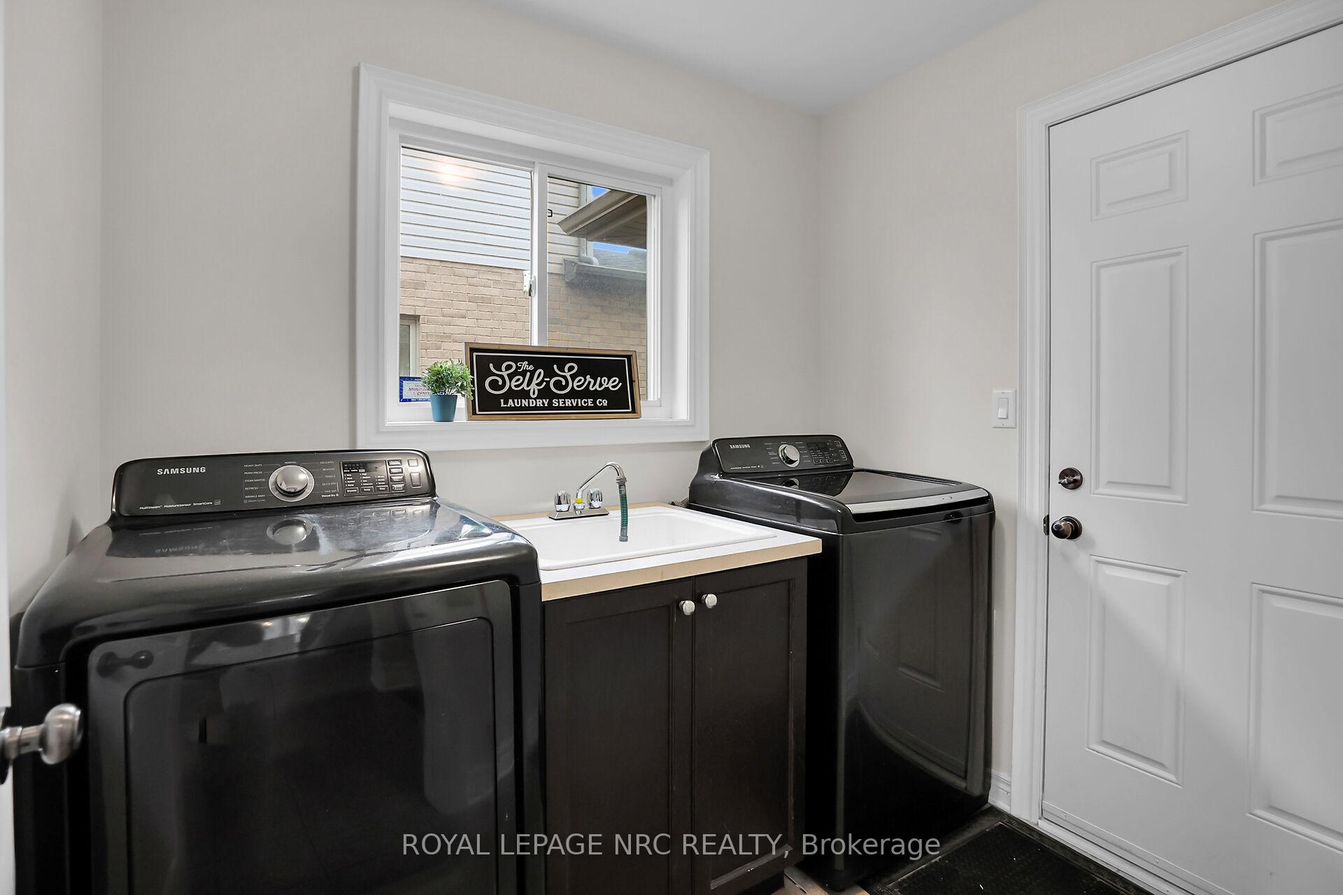 Photo 13 of 34 Agincourt Crescent, St. Catharines, Rykert/Vansickle — HOMEH
