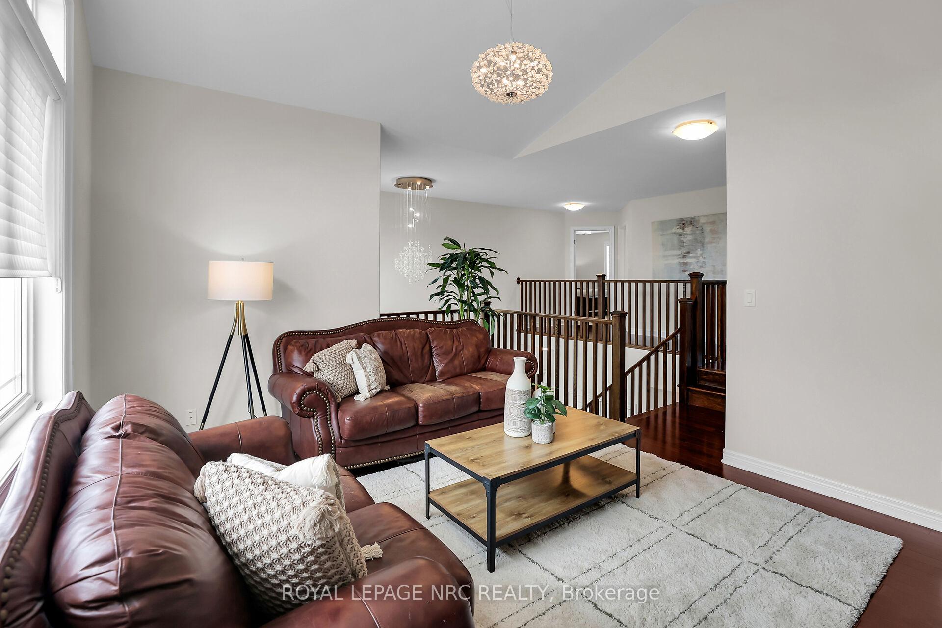 Photo 18 of 34 Agincourt Crescent, St. Catharines, Rykert/Vansickle — HOMEH