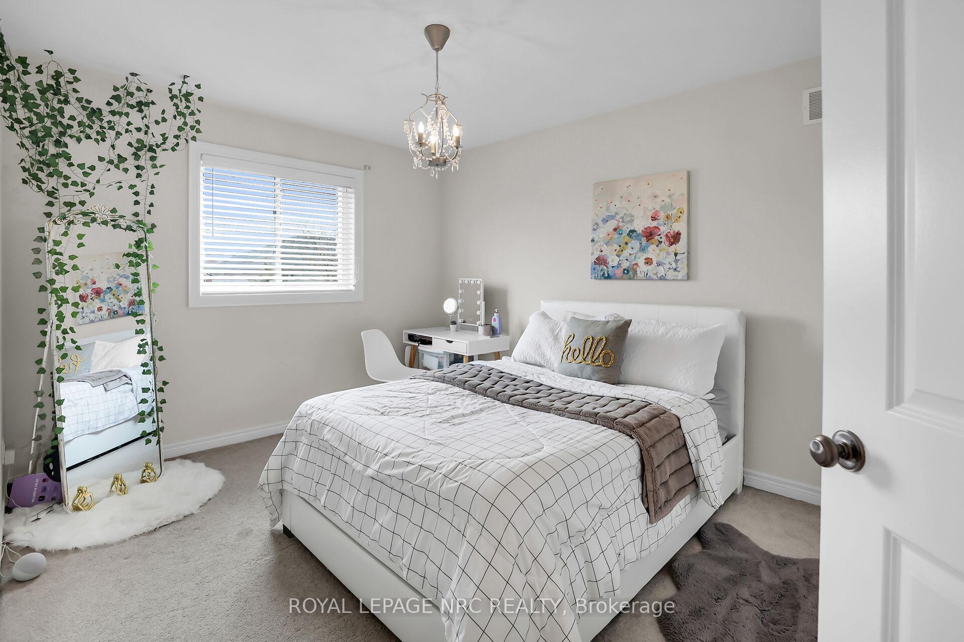 Photo 22 of 34 Agincourt Crescent, St. Catharines, Rykert/Vansickle — HOMEH