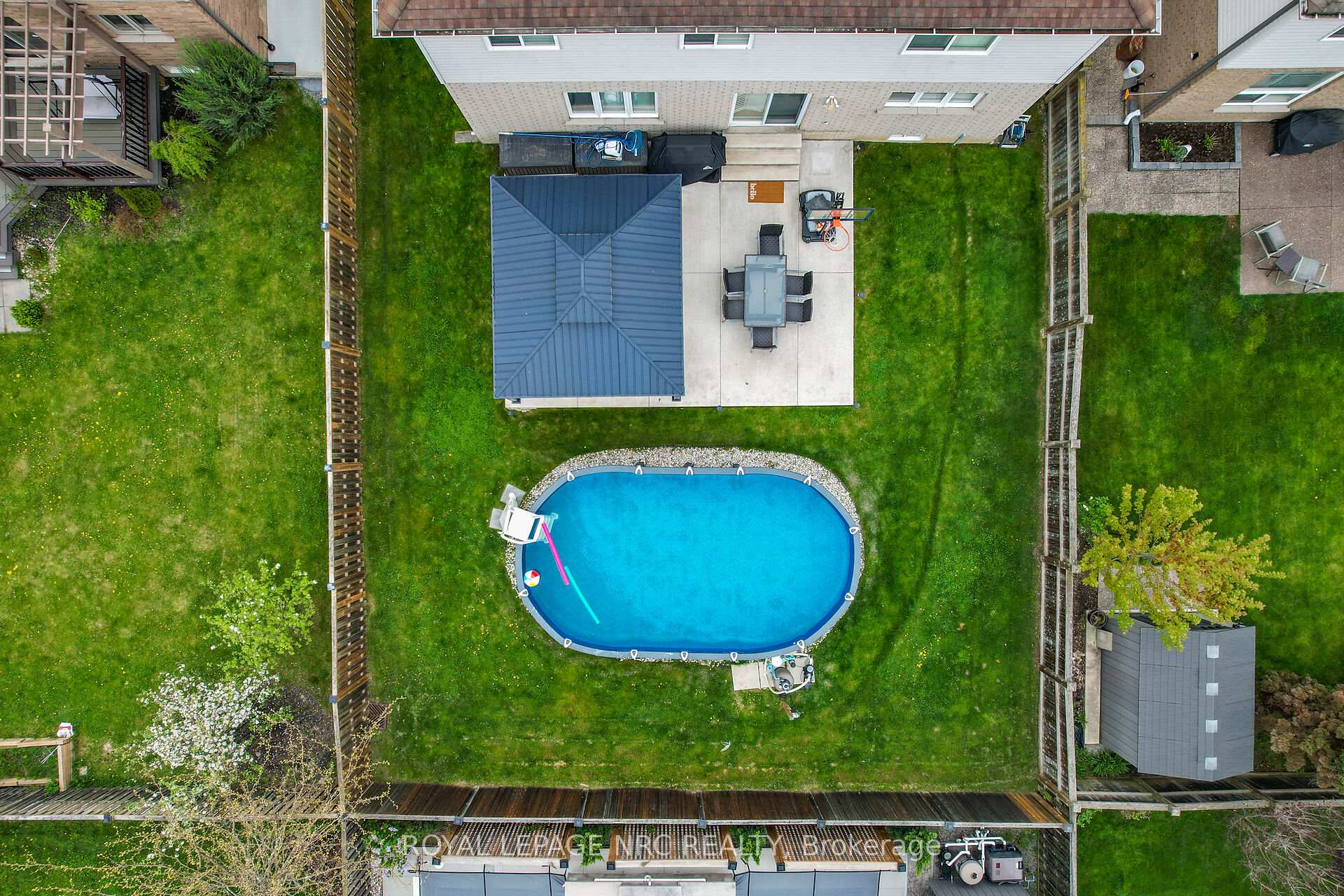 Photo 30 of 34 Agincourt Crescent, St. Catharines, Rykert/Vansickle — HOMEH