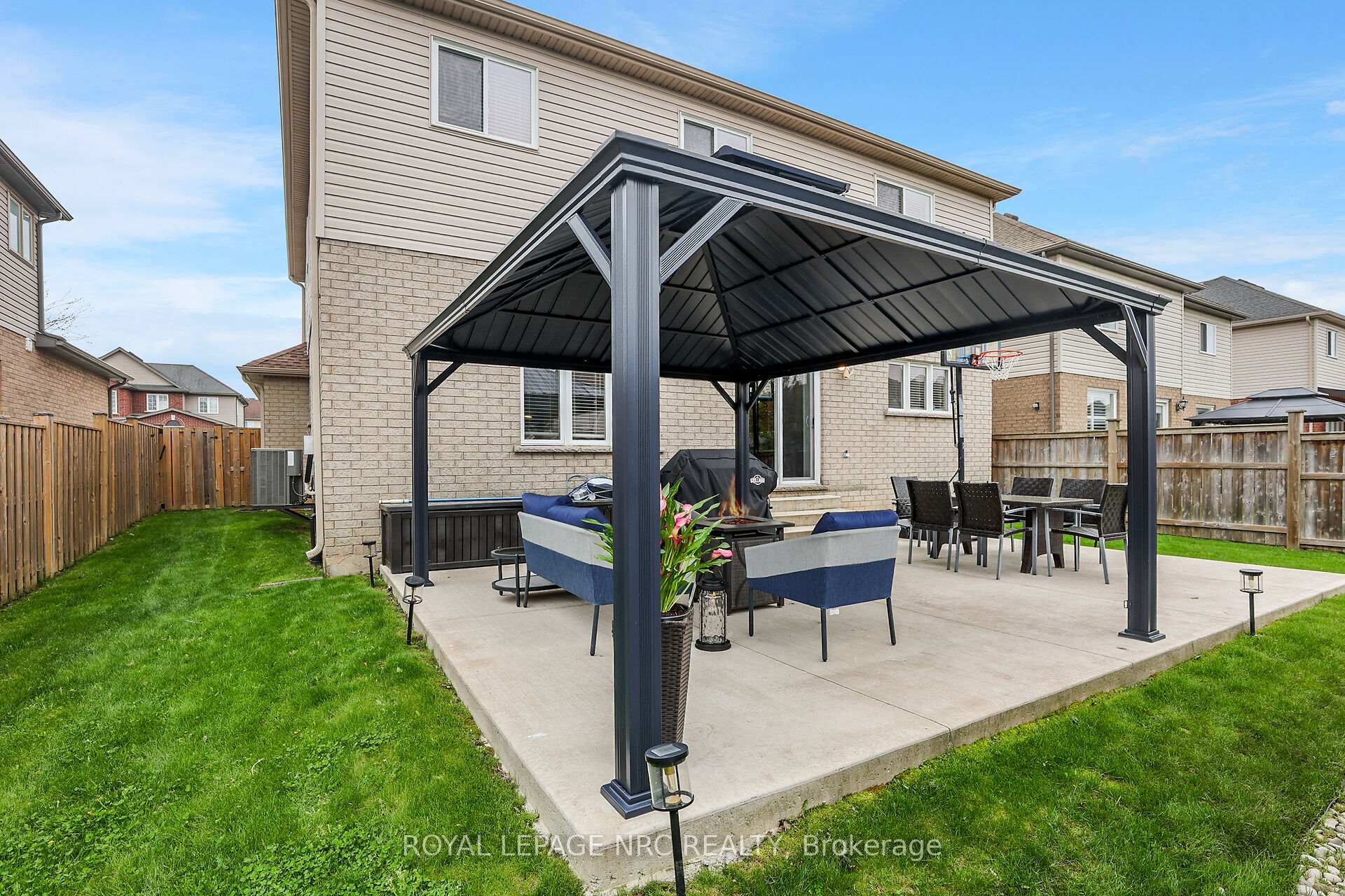 Photo 31 of 34 Agincourt Crescent, St. Catharines, Rykert/Vansickle — HOMEH