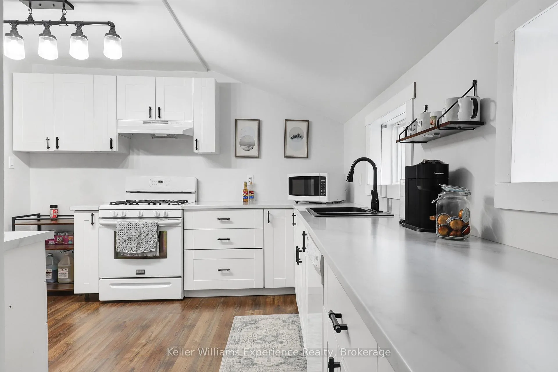 Photo 11 of 31 Yonge Street S, Arran-Elderslie — HOMEH