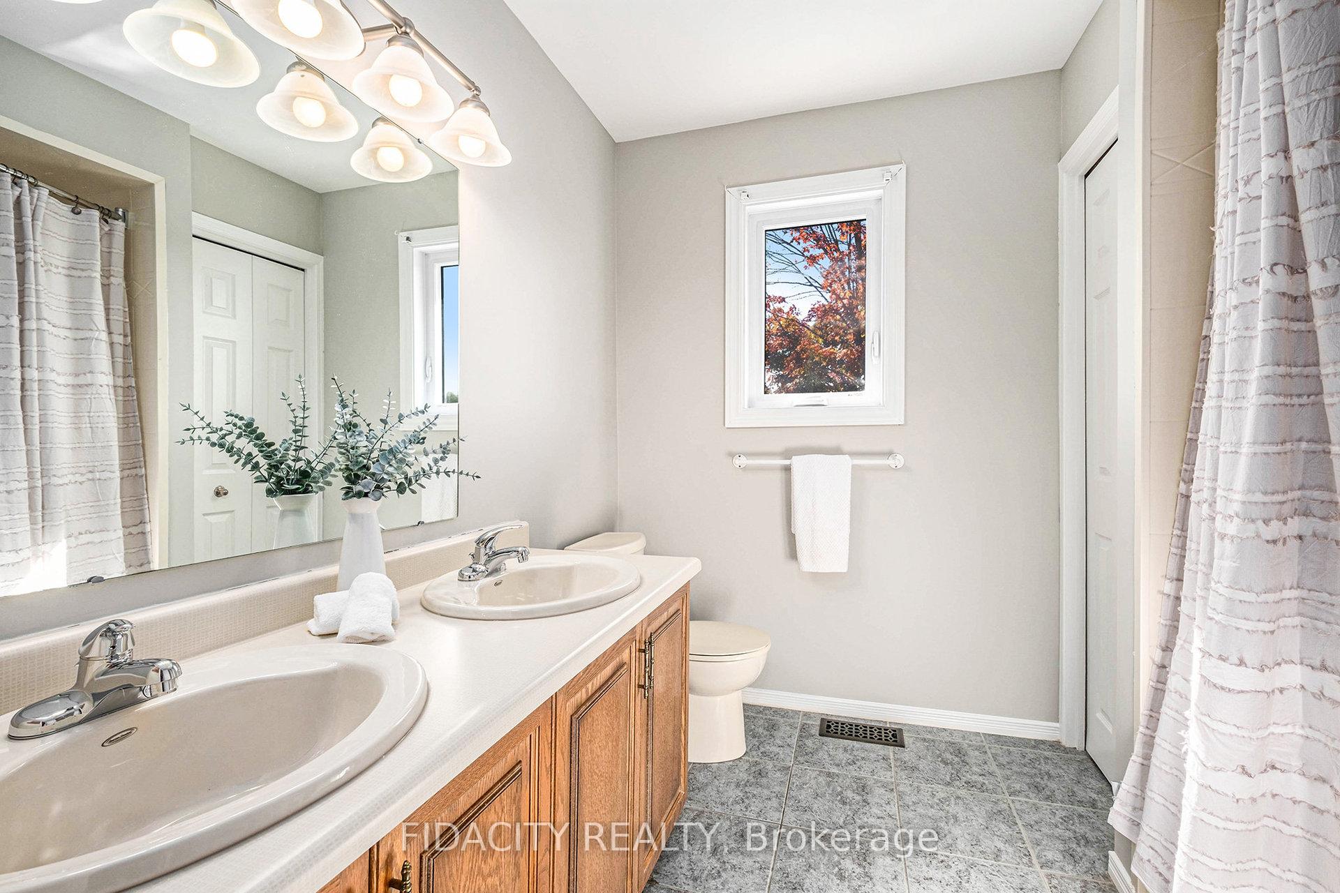 Photo 17 of 914 Long Meadow Way, Ottawa, Stittsville (Central) — HOMEH