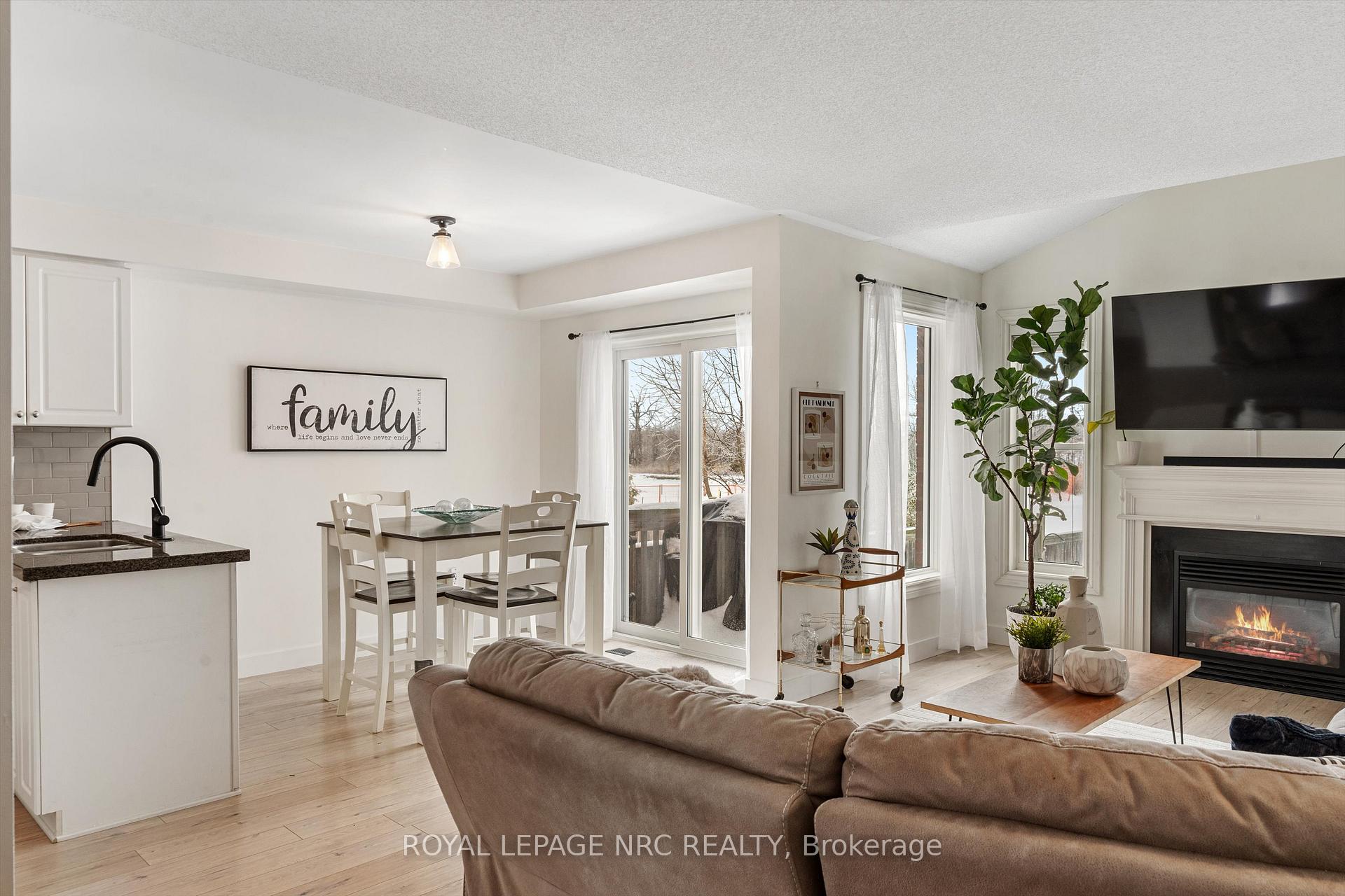 Photo 5 of 6 Mackenzie King Avenue, St. Catharines, Secord Woods — HOMEH