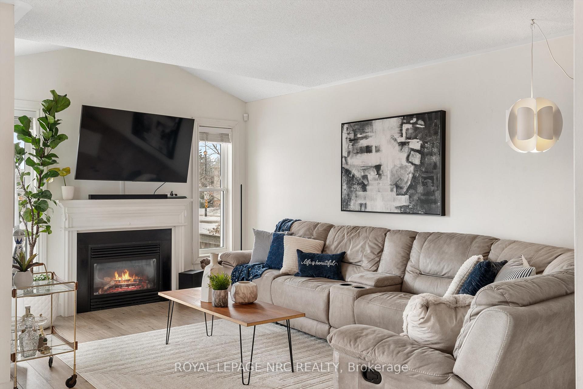 Photo 6 of 6 Mackenzie King Avenue, St. Catharines, Secord Woods — HOMEH