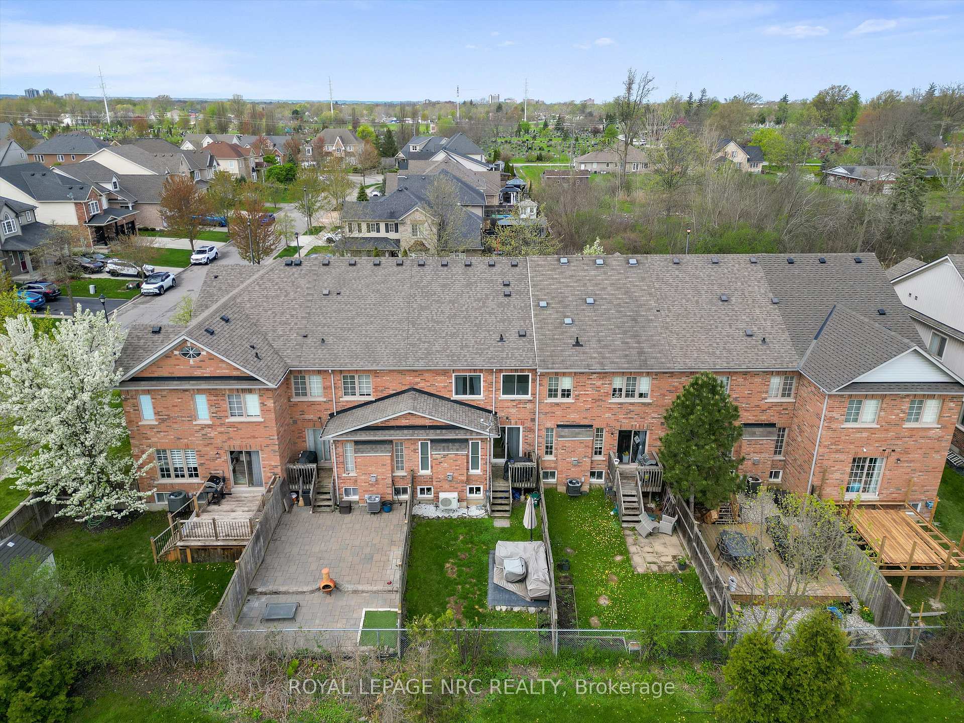 Photo 32 of 6 Mackenzie King Avenue, St. Catharines, Secord Woods — HOMEH