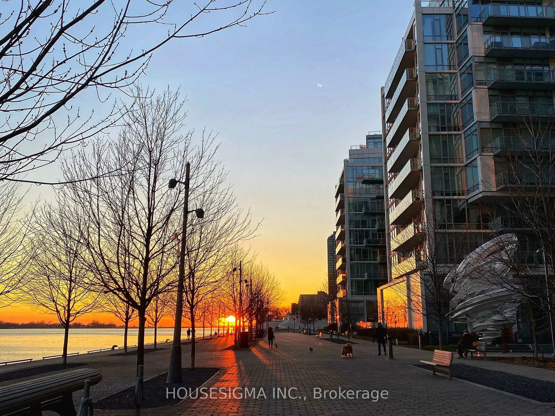 Photo 17 of Unit 423, 29 Queens Quay E, Toronto, Waterfront Communities — HOMEH