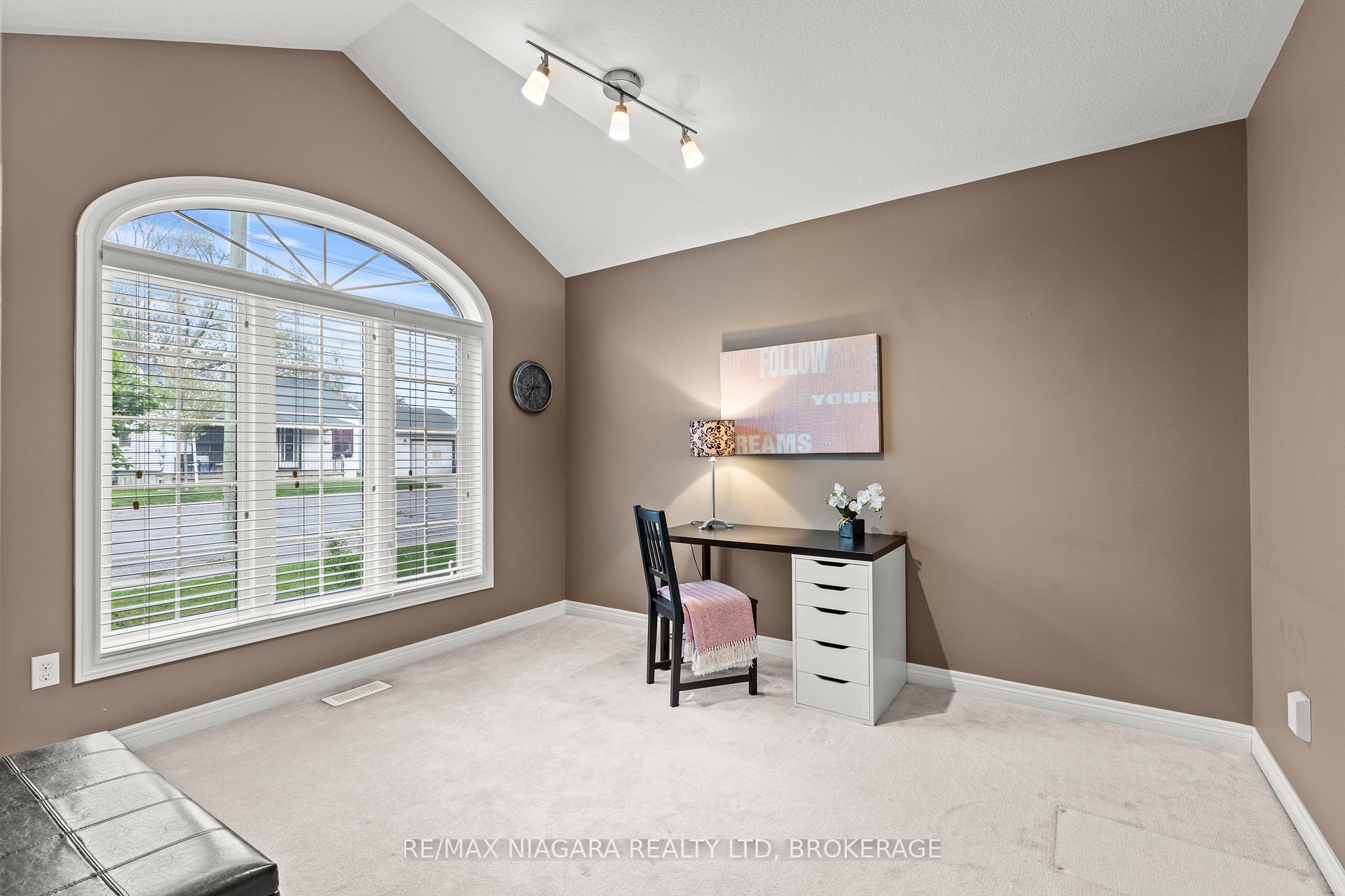 Photo 7 of 55 Haig Street, St. Catharines, Haig — HOMEH