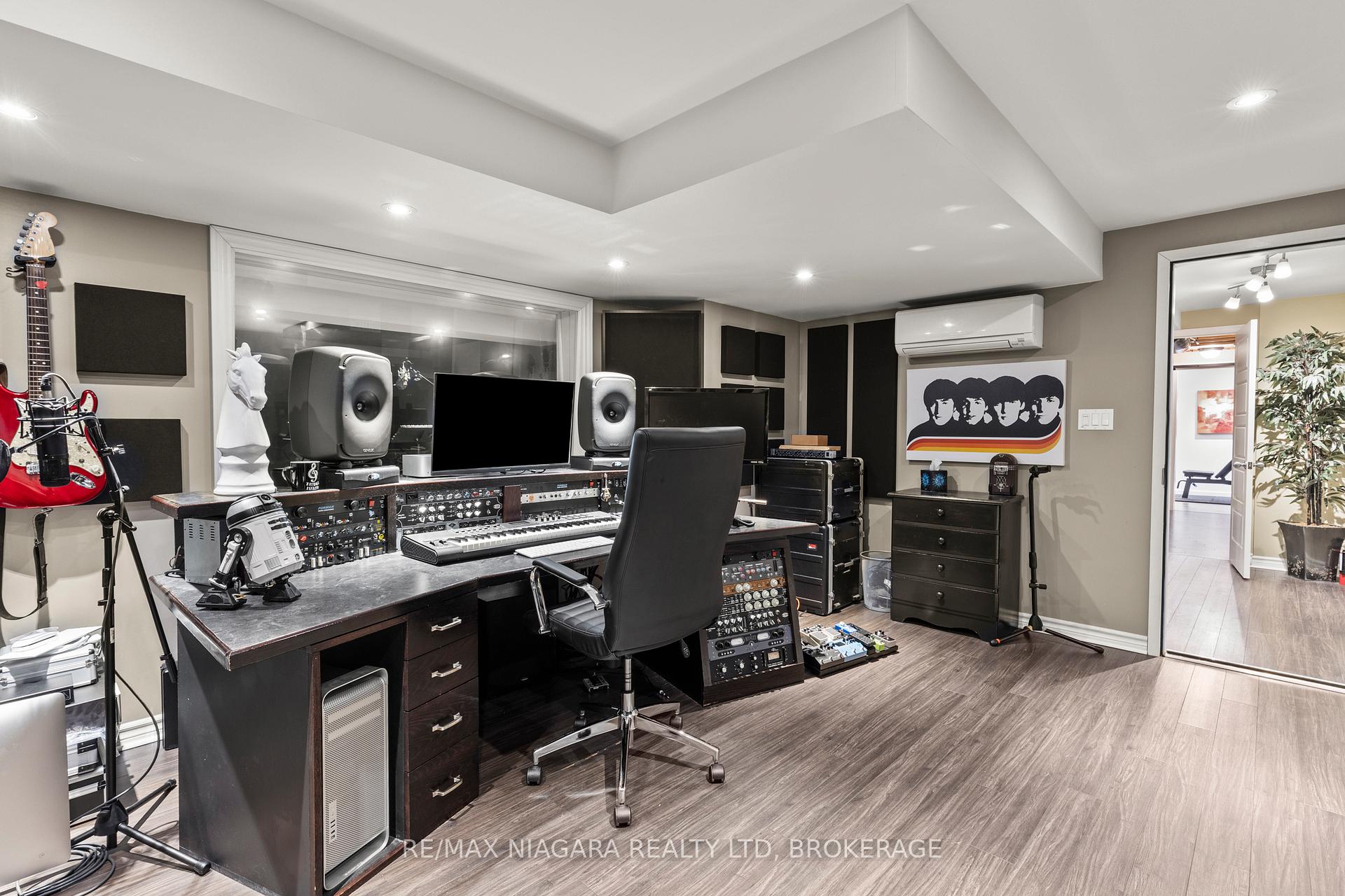 Photo 31 of 55 Haig Street, St. Catharines, Haig — HOMEH