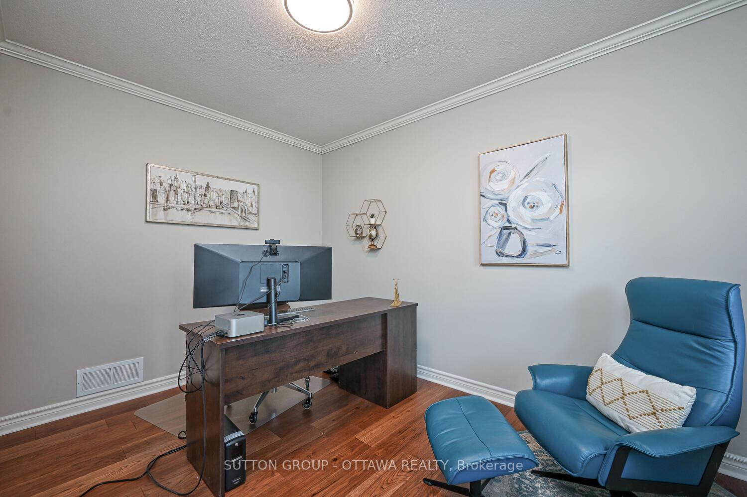 Photo 3 of 329 West Ridge Drive, Ottawa, Stittsville (South) — HOMEH