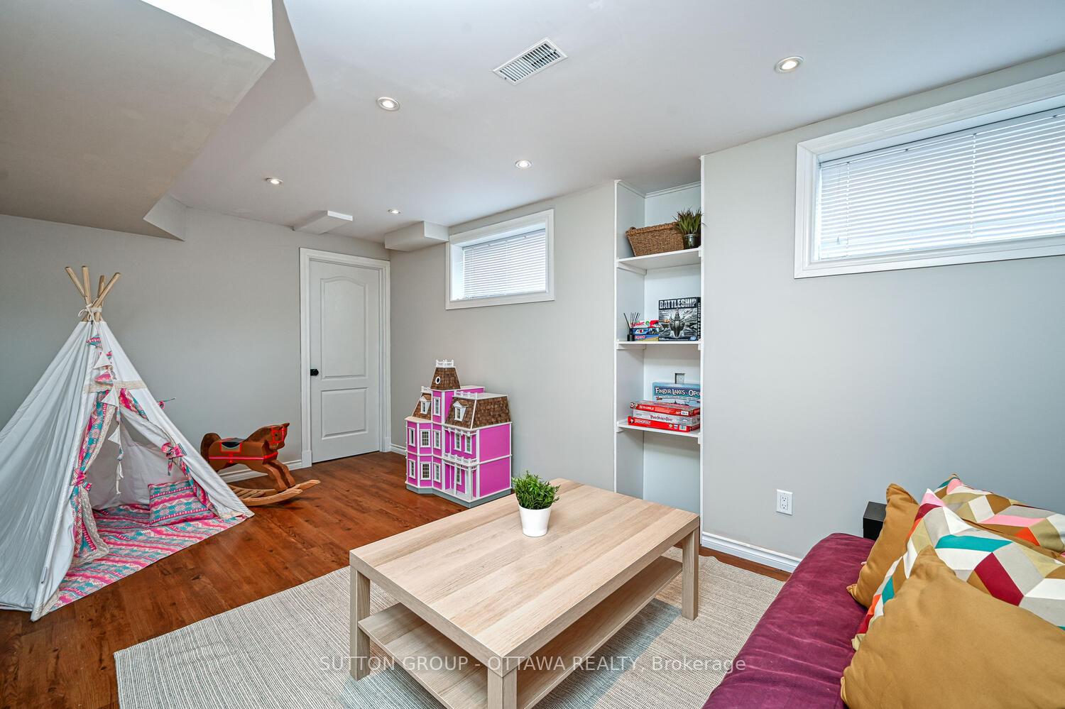 Photo 27 of 329 West Ridge Drive, Ottawa, Stittsville (South) — HOMEH