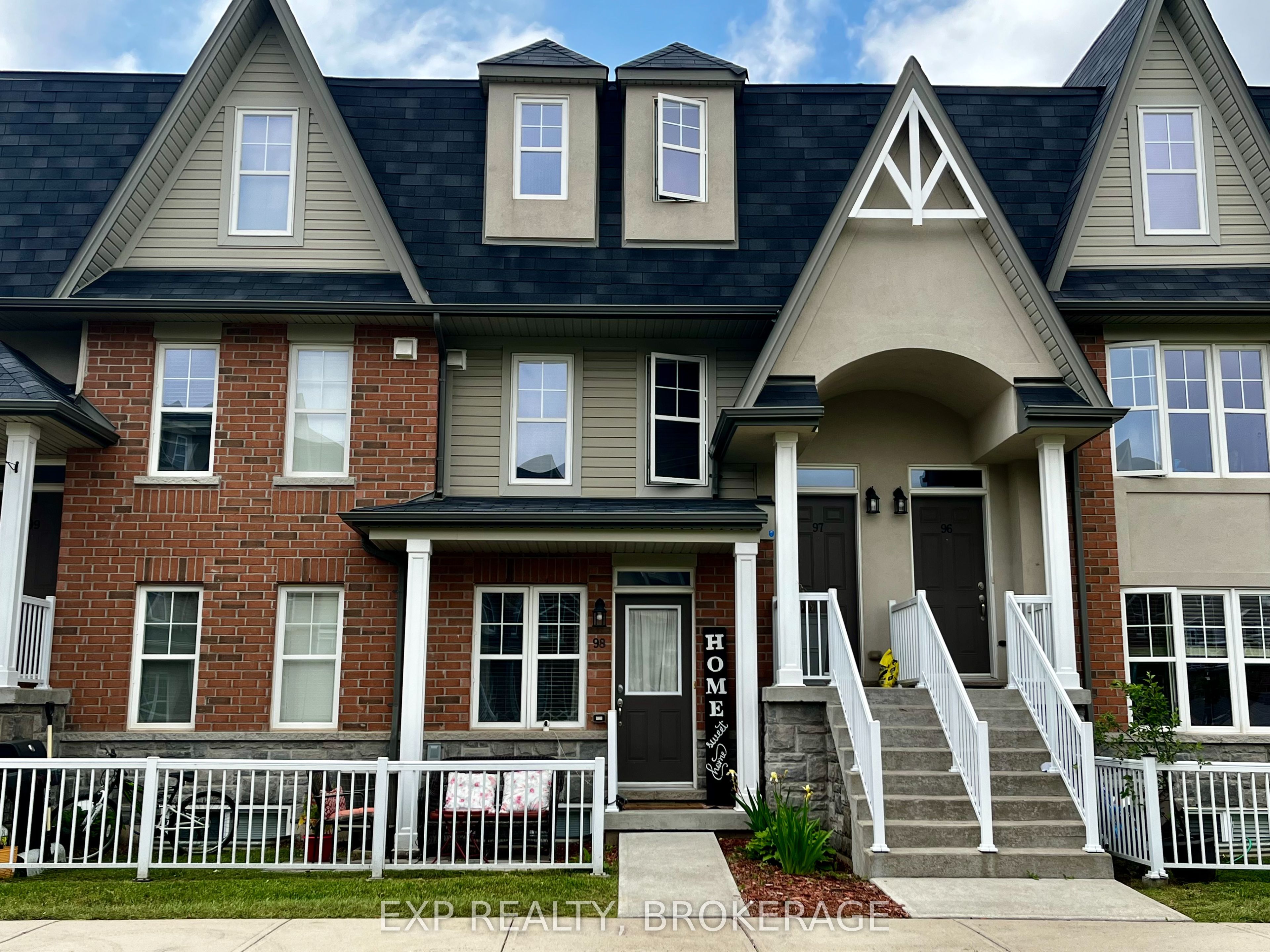 Front of Unit 98, 1380 Costigan Road