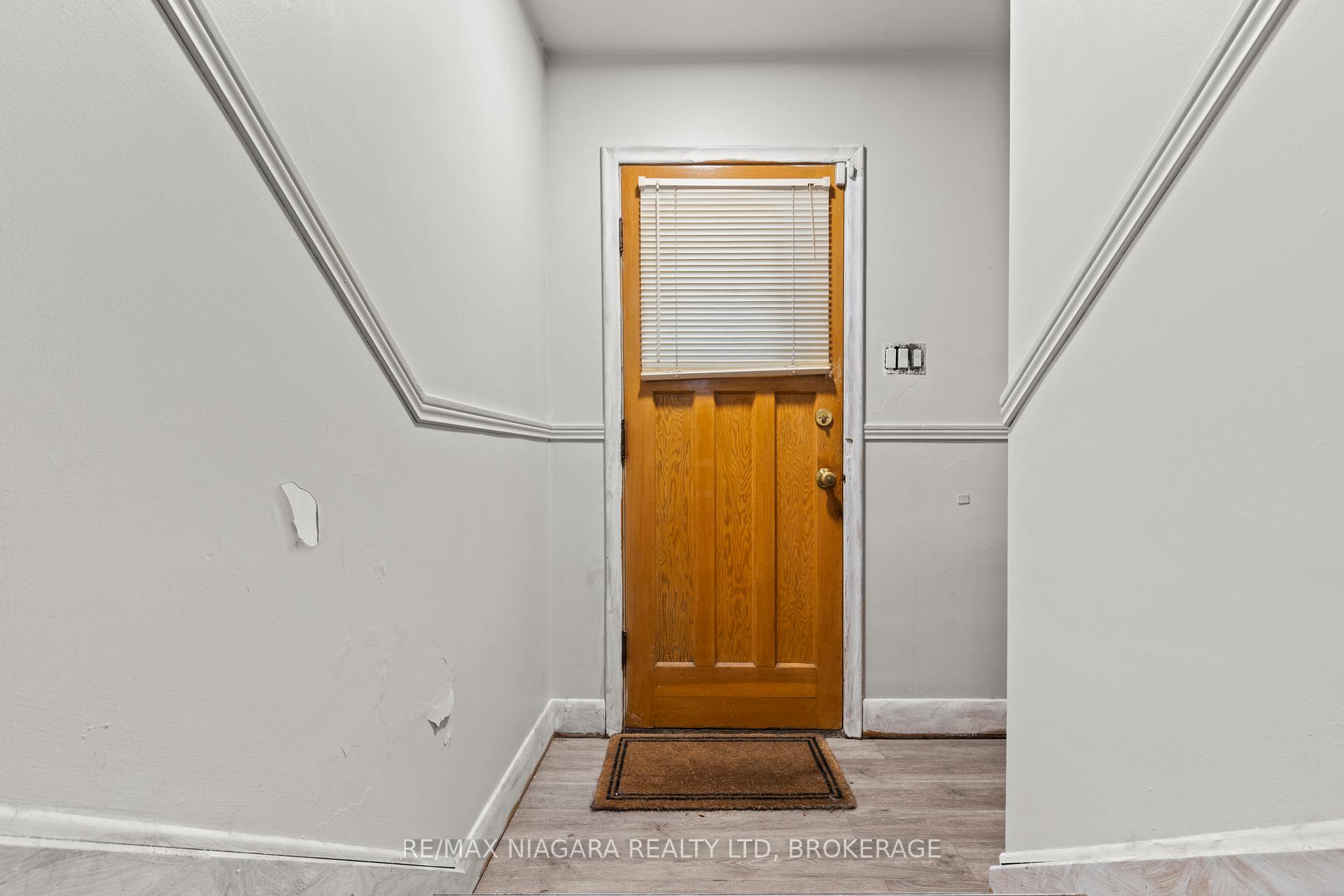 Photo 15 of 18 Chalmers Street, St. Catharines, Facer — HOMEH