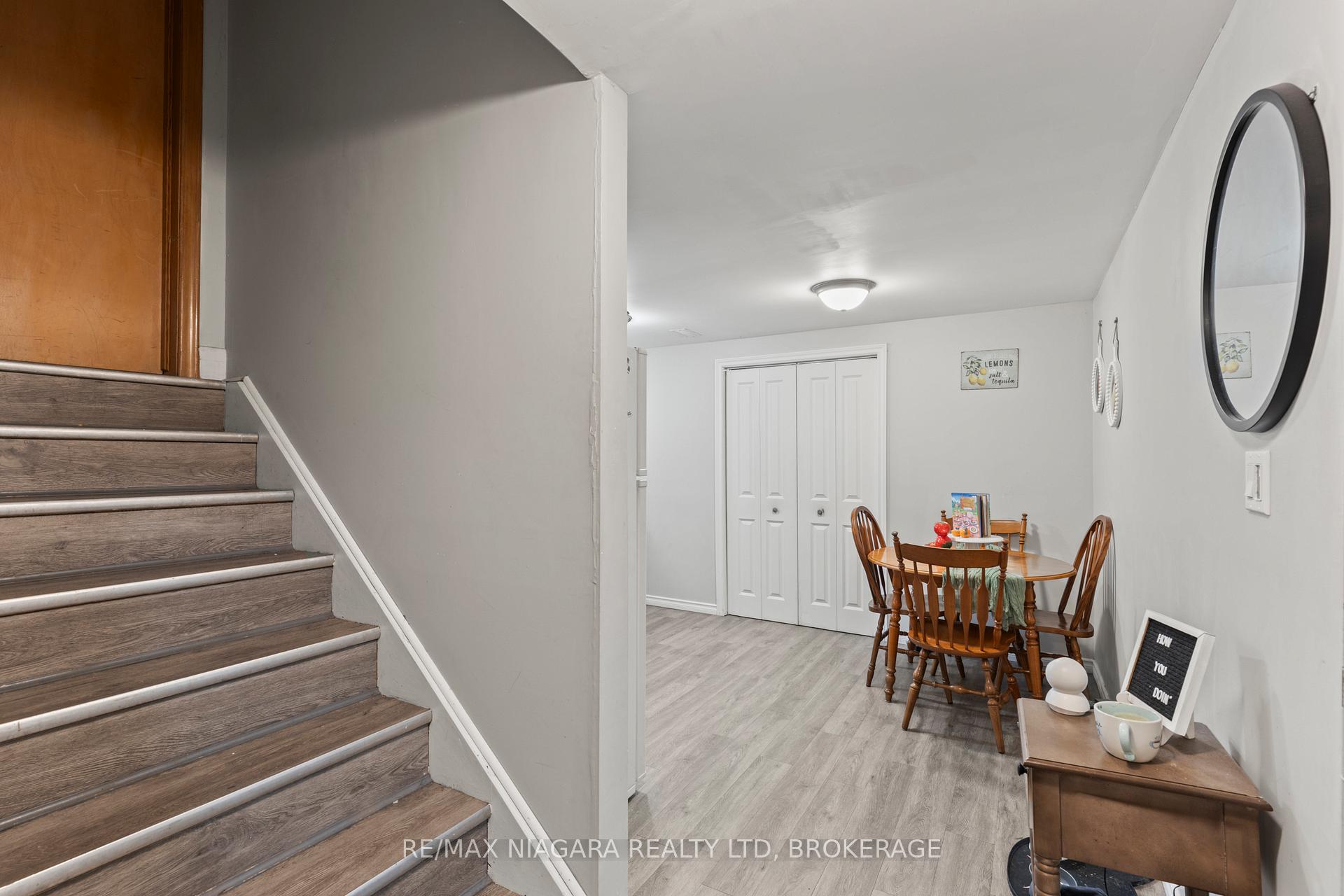 Photo 16 of 18 Chalmers Street, St. Catharines, Facer — HOMEH