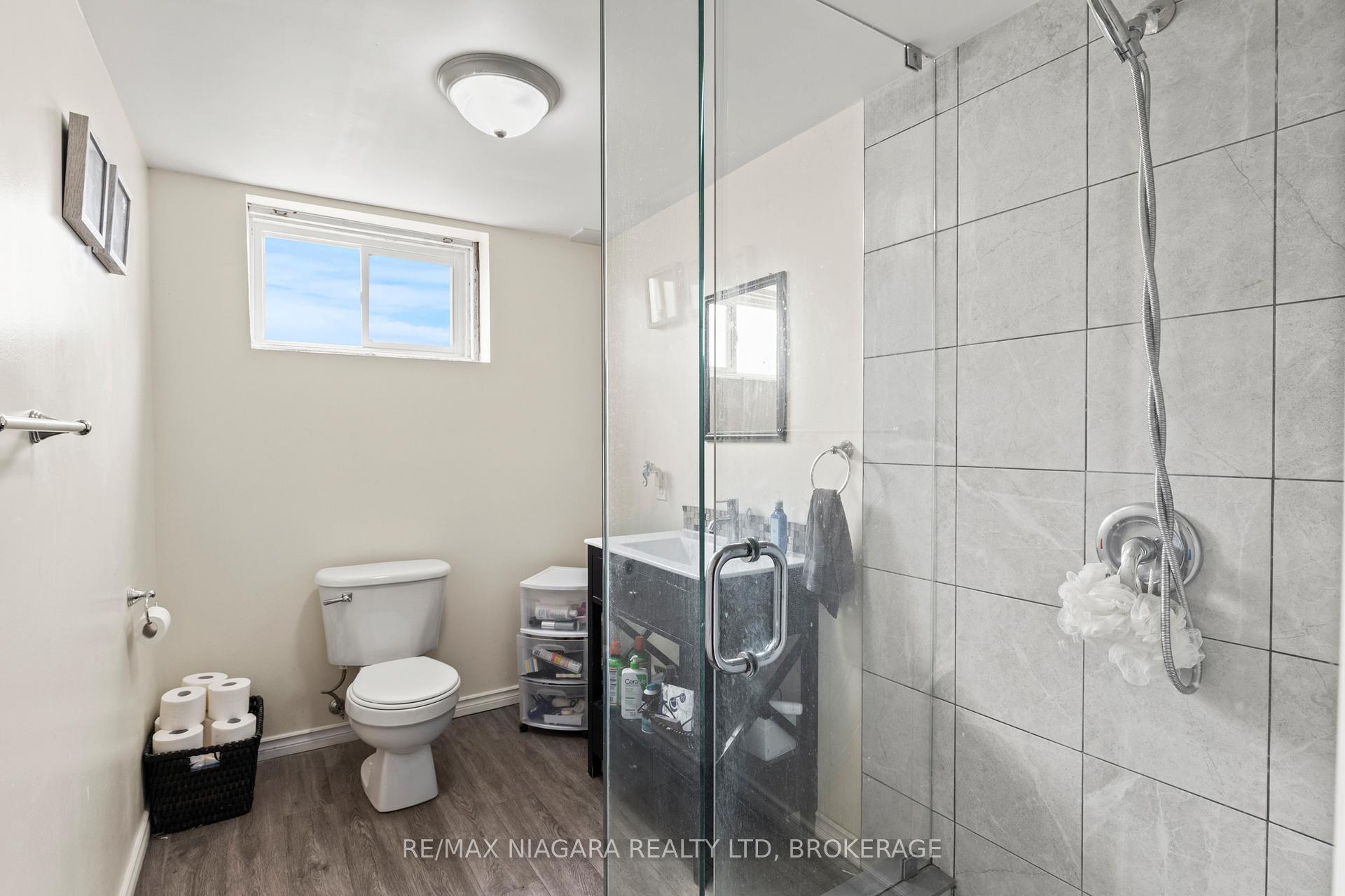 Photo 26 of 18 Chalmers Street, St. Catharines, Facer — HOMEH