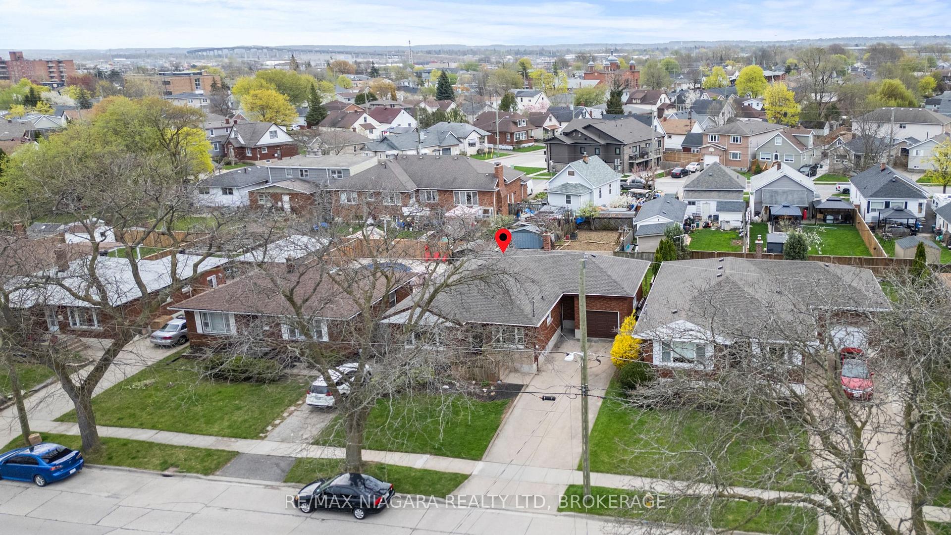 Photo 32 of 18 Chalmers Street, St. Catharines, Facer — HOMEH