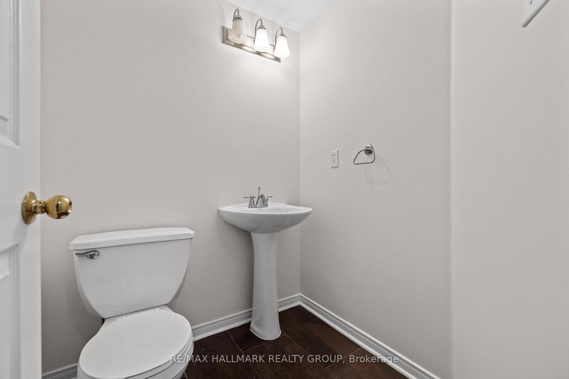 Photo 21 of 39 Whalings Circle, Ottawa, Stittsville (Central) — HOMEH