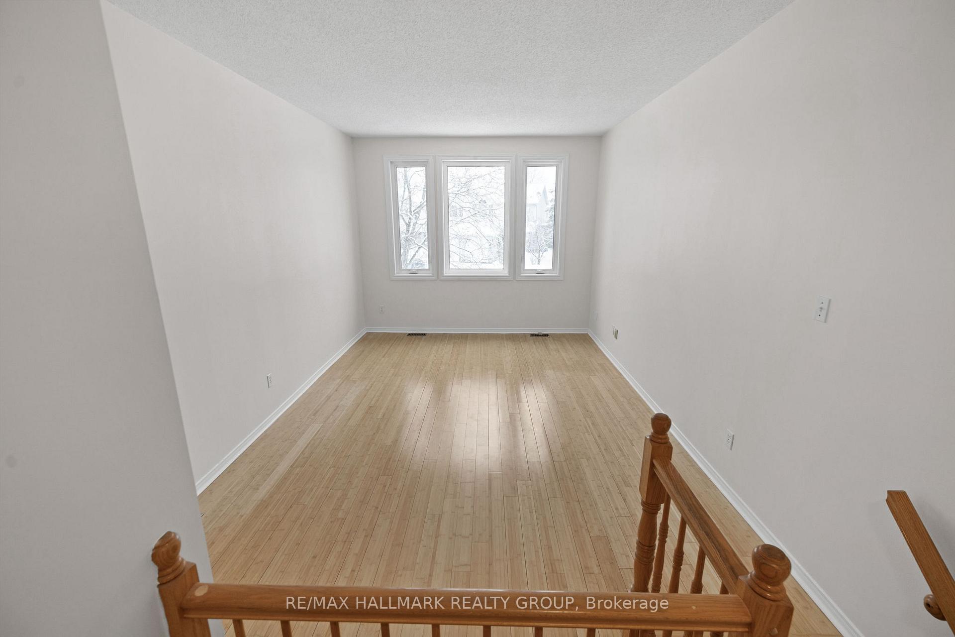 Photo 27 of 39 Whalings Circle, Ottawa, Stittsville (Central) — HOMEH