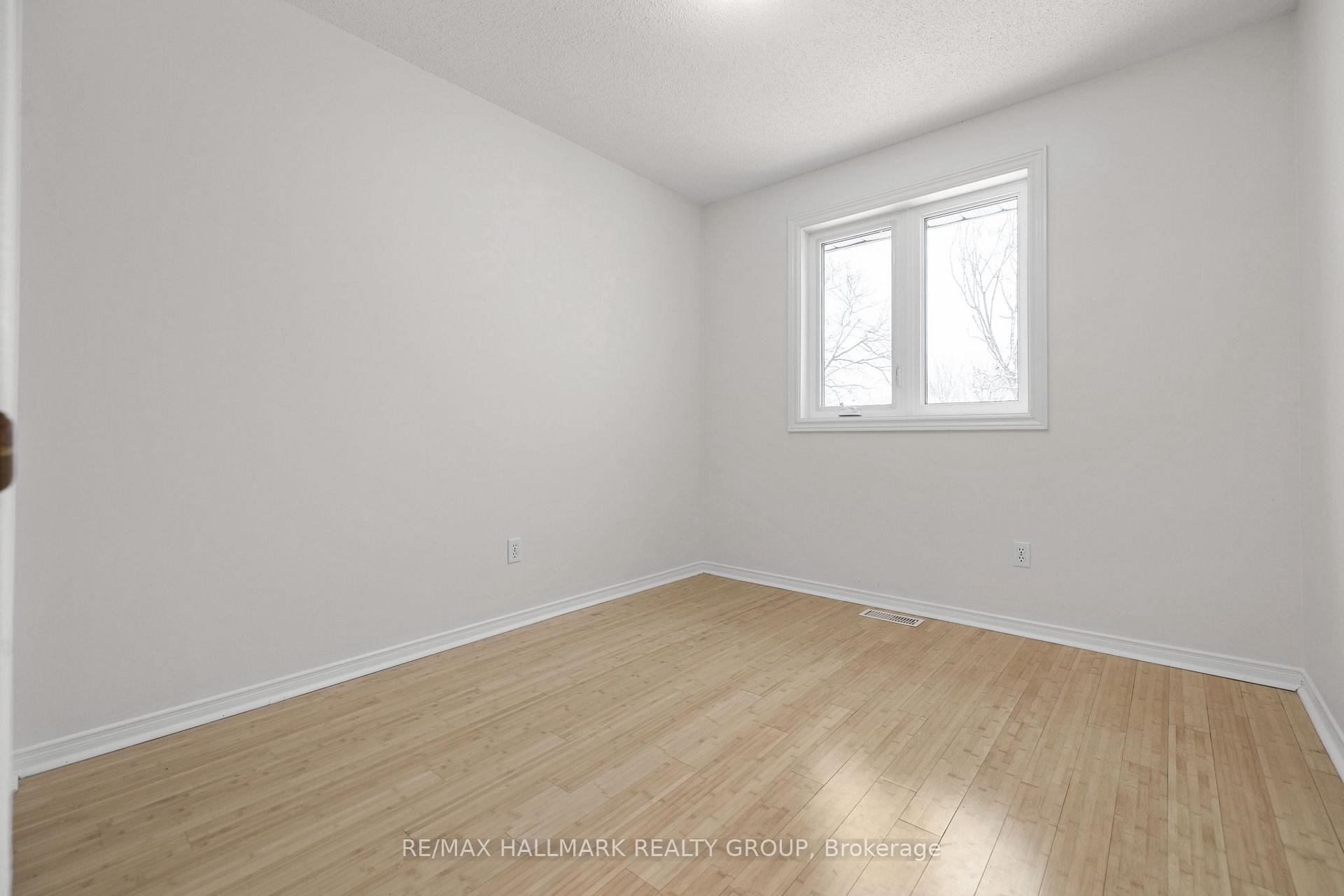 Photo 28 of 39 Whalings Circle, Ottawa, Stittsville (Central) — HOMEH