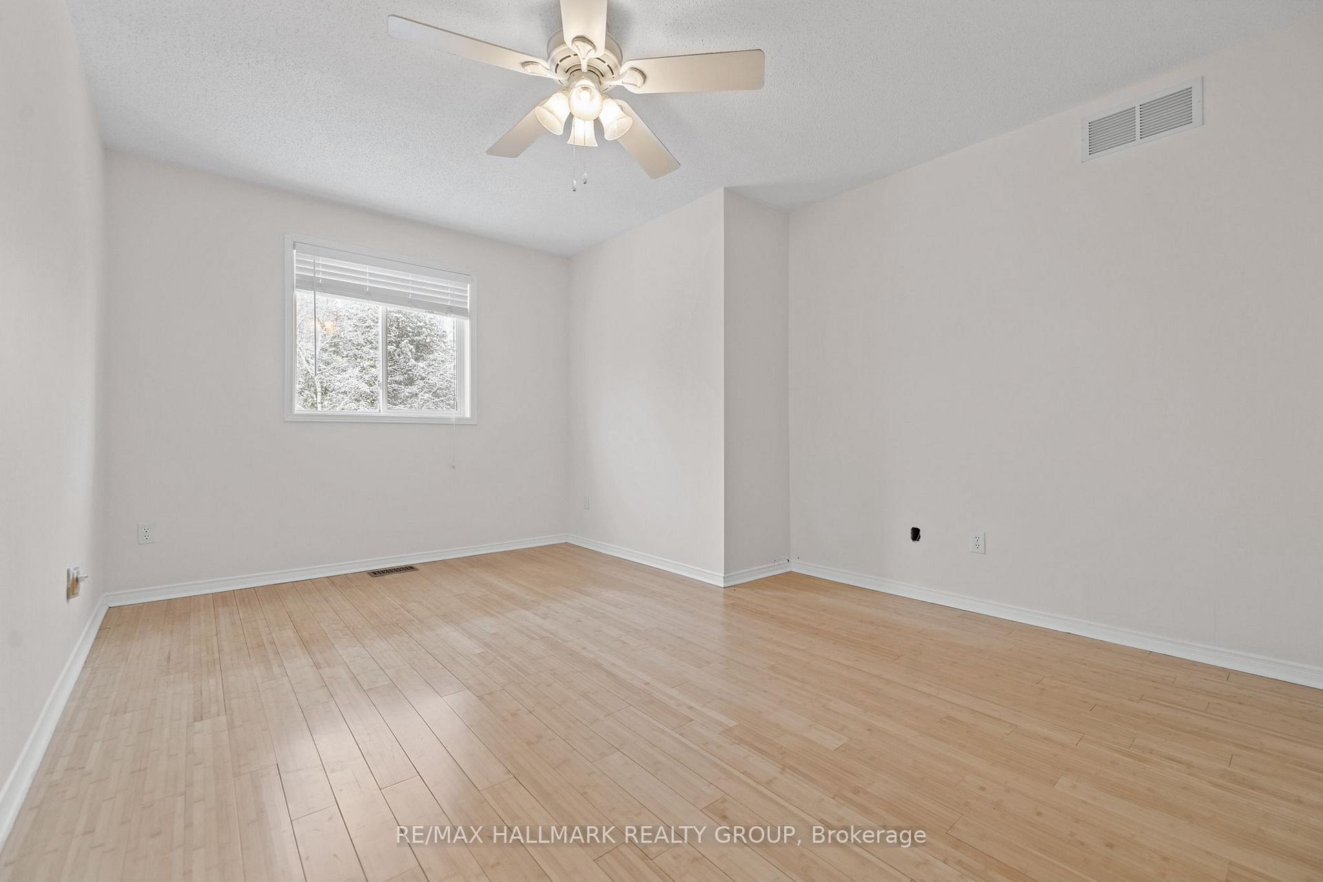 Photo 36 of 39 Whalings Circle, Ottawa, Stittsville (Central) — HOMEH