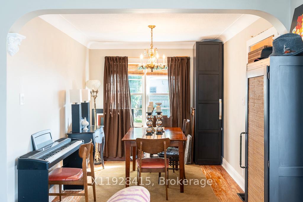 Photo 5 of 314 Wellington Street, St. Thomas — HOMEH