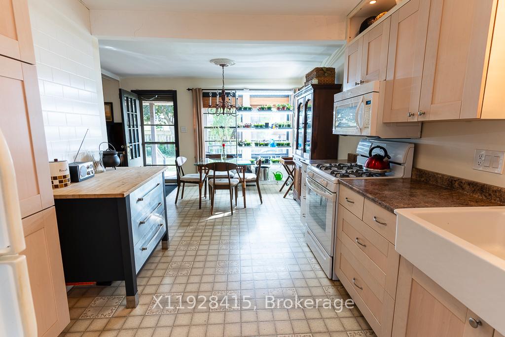 Photo 7 of 314 Wellington Street, St. Thomas — HOMEH