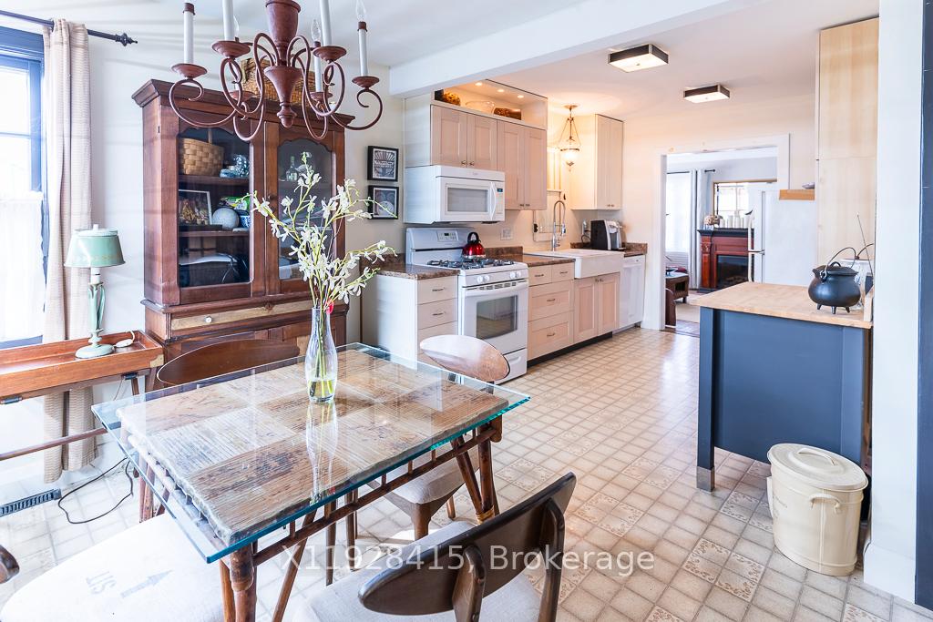 Photo 8 of 314 Wellington Street, St. Thomas — HOMEH