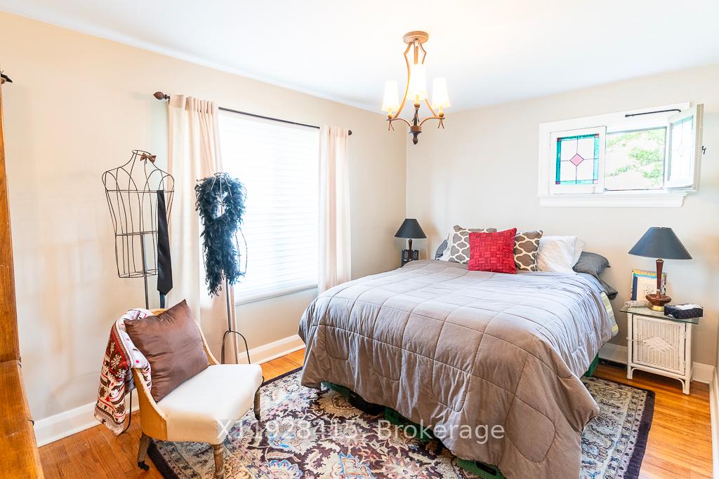 Photo 10 of 314 Wellington Street, St. Thomas — HOMEH