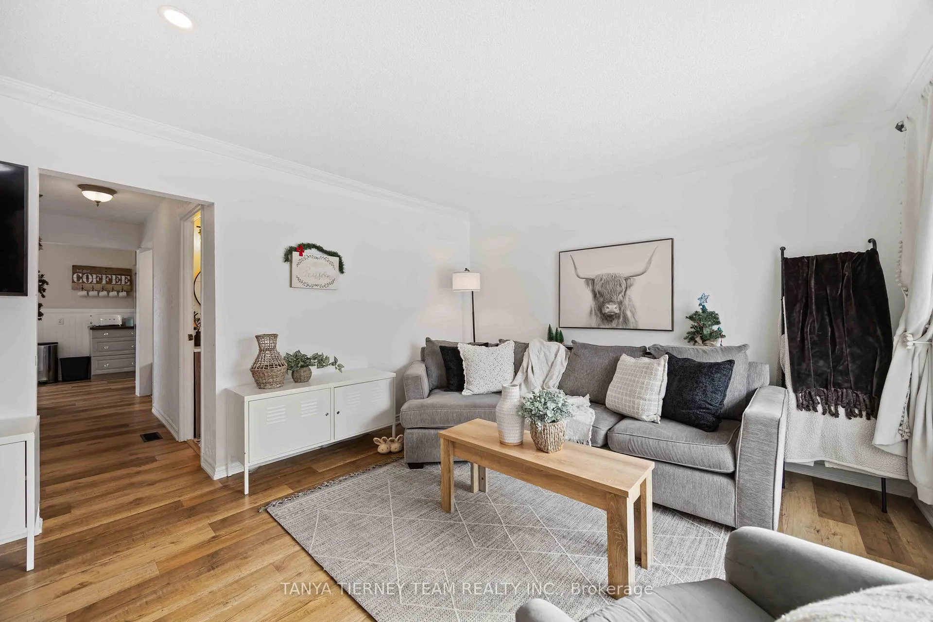 Photo 8 of 52 Glynn Road, Ajax, Central — HOMEH