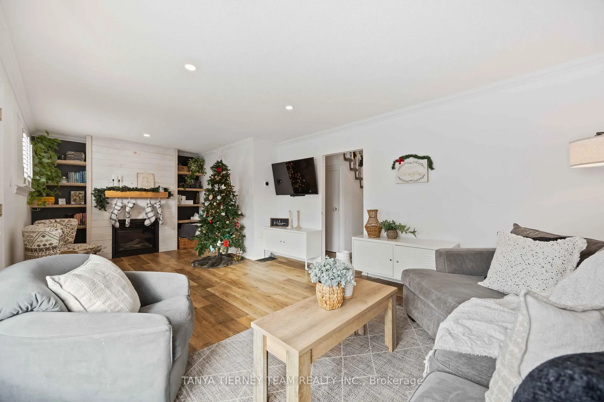 Photo 11 of 52 Glynn Road, Ajax, Central — HOMEH