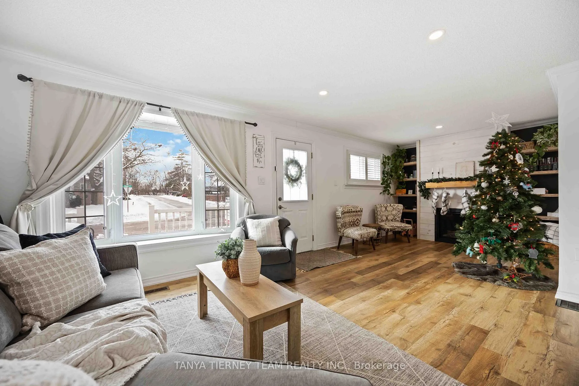 Photo 12 of 52 Glynn Road, Ajax, Central — HOMEH