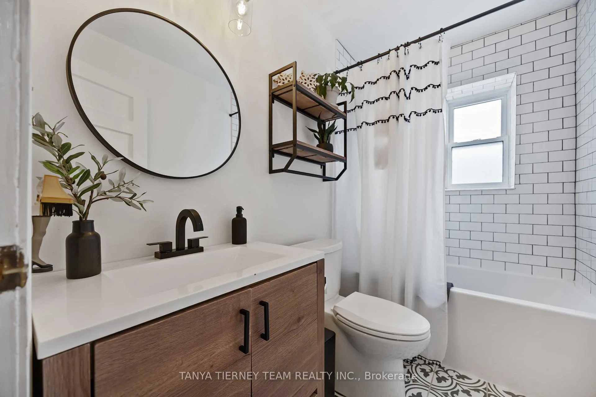 Photo 26 of 52 Glynn Road, Ajax, Central — HOMEH