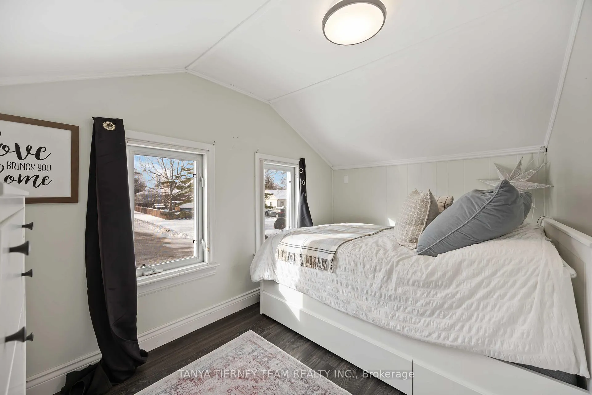 Photo 40 of 52 Glynn Road, Ajax, Central — HOMEH