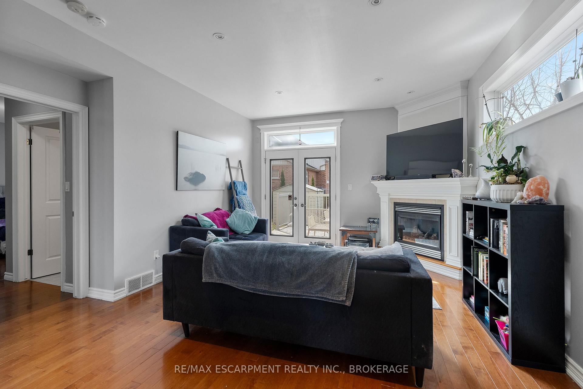 Photo 12 of 413 Niagara Street, St. Catharines, Carlton/Bunting — HOMEH