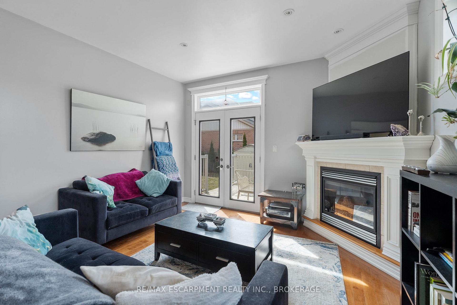 Photo 13 of 413 Niagara Street, St. Catharines, Carlton/Bunting — HOMEH