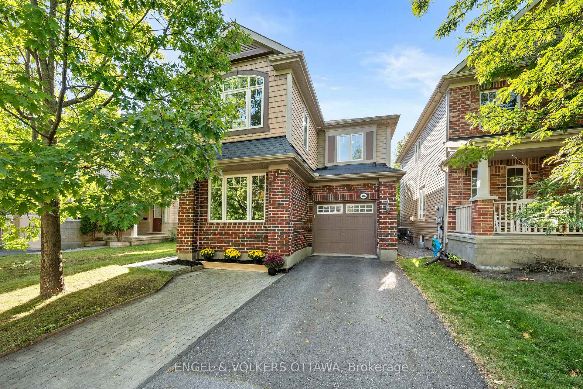 Photo 1 of 416 Vendevale Avenue, Ottawa, Stittsville (North) — HOMEH