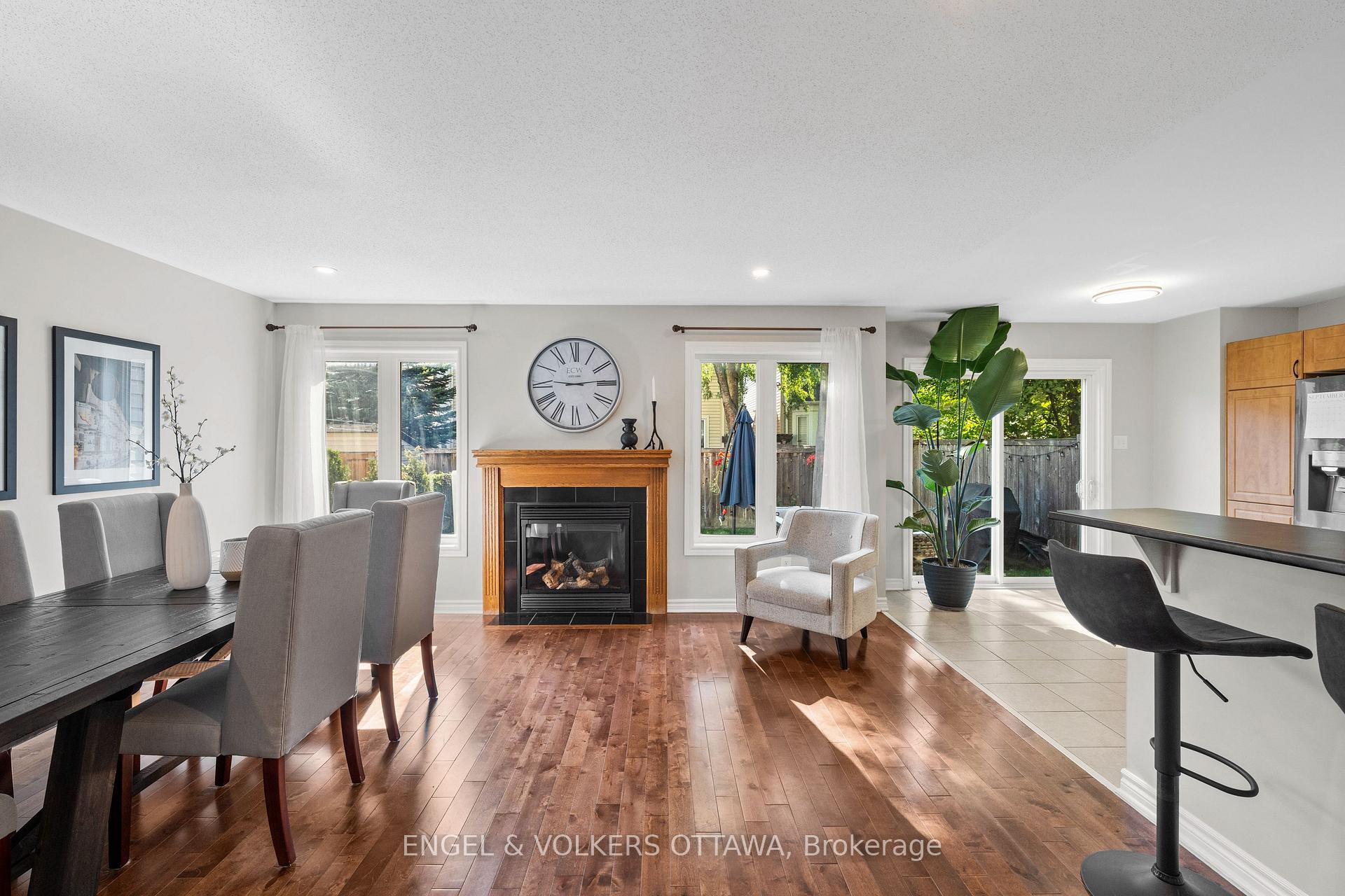 Photo 8 of 416 Vendevale Avenue, Ottawa, Stittsville (North) — HOMEH