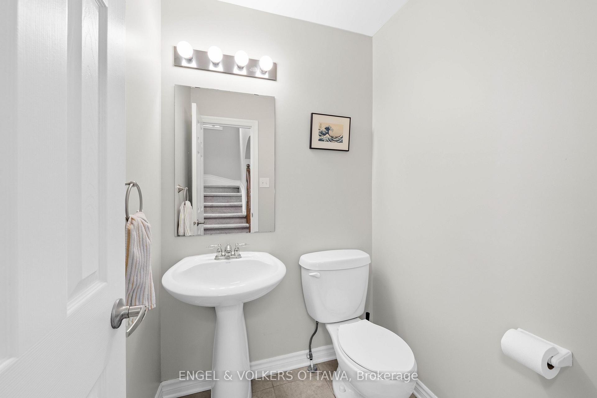 Photo 16 of 416 Vendevale Avenue, Ottawa, Stittsville (North) — HOMEH