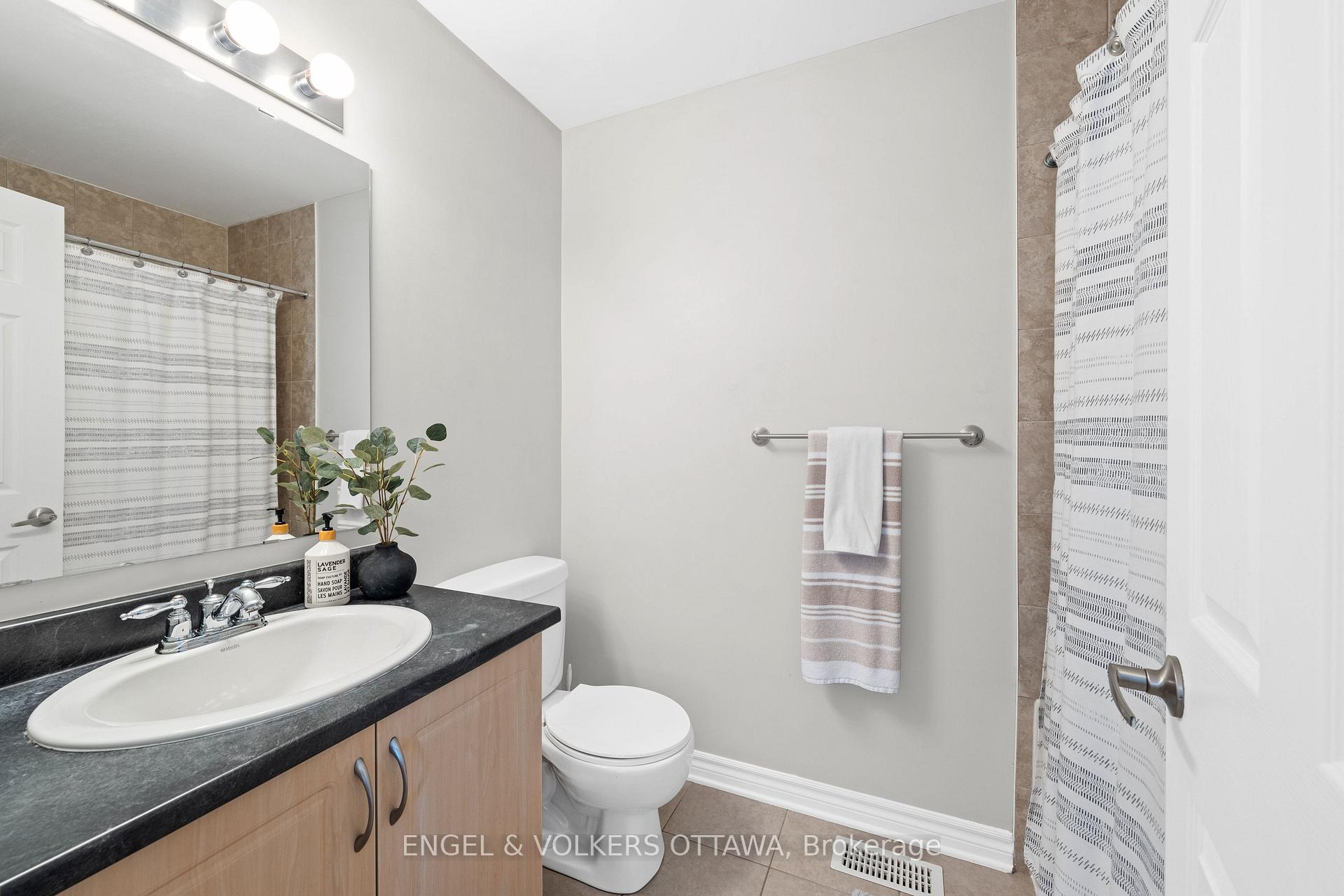 Photo 21 of 416 Vendevale Avenue, Ottawa, Stittsville (North) — HOMEH