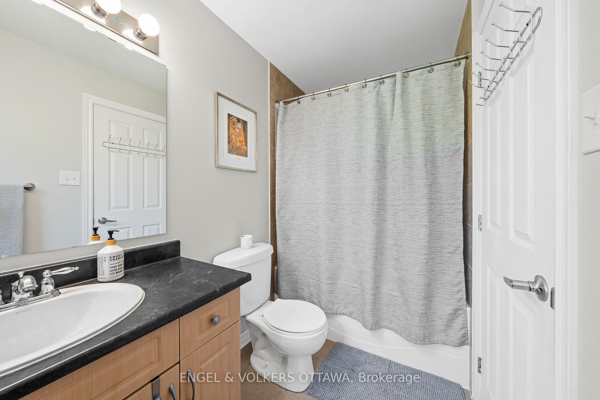 Photo 30 of 416 Vendevale Avenue, Ottawa, Stittsville (North) — HOMEH