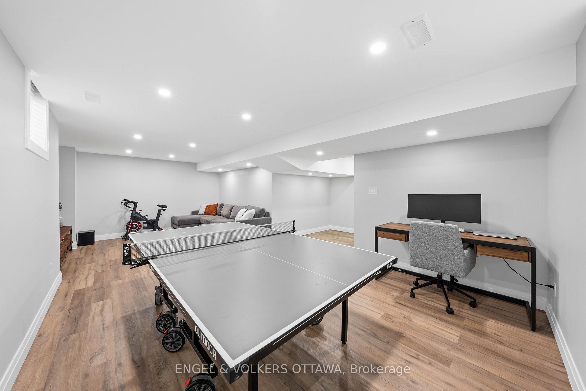 Photo 35 of 416 Vendevale Avenue, Ottawa, Stittsville (North) — HOMEH