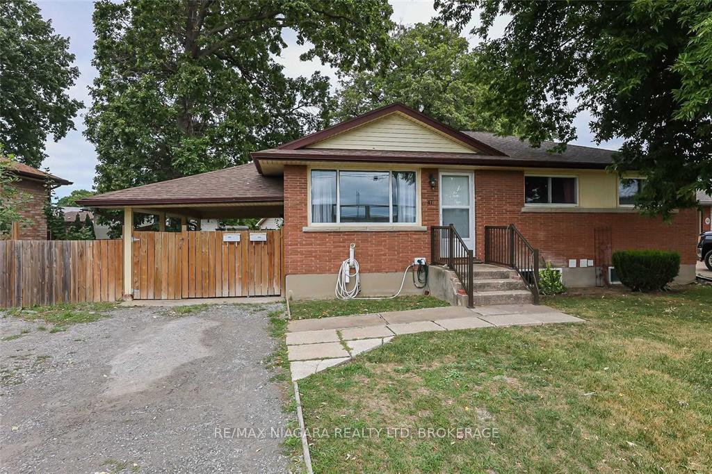 Photo 1 of 41 Meadowvale Drive, St. Catharines, Lakeport — HOMEH