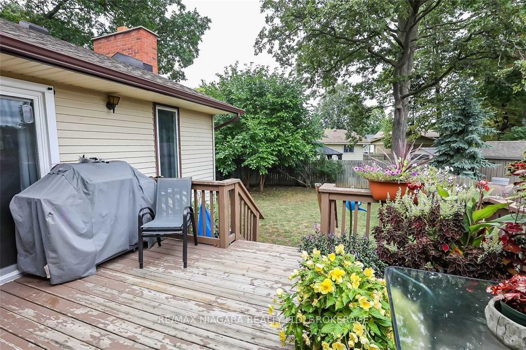 Photo 14 of 41 Meadowvale Drive, St. Catharines, Lakeport — HOMEH