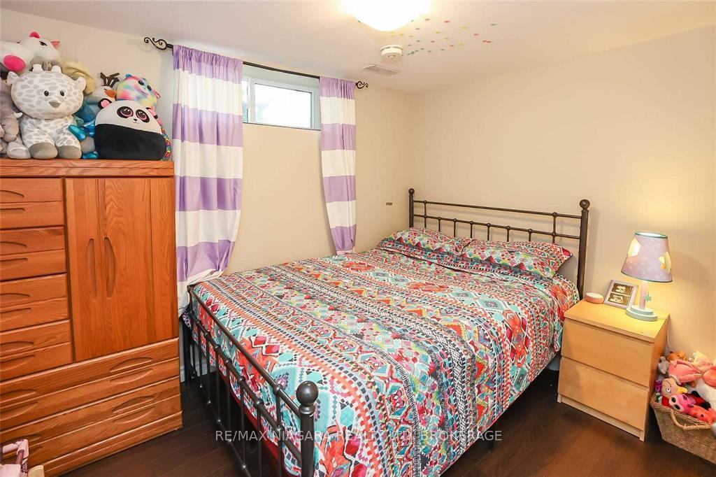 Photo 21 of 41 Meadowvale Drive, St. Catharines, Lakeport — HOMEH