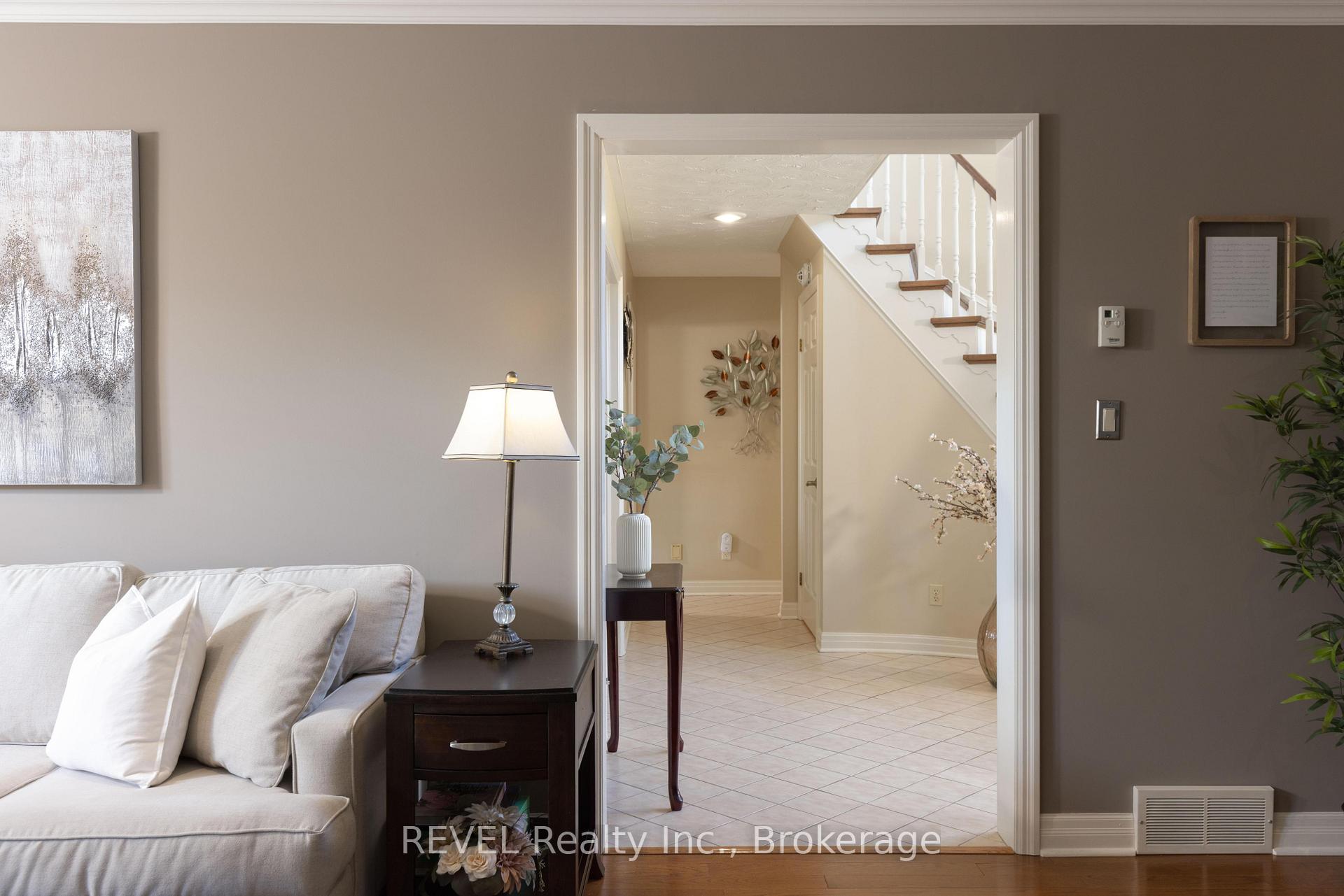 Photo 12 of 13 Chessington Street, St. Catharines, Grapeview — HOMEH
