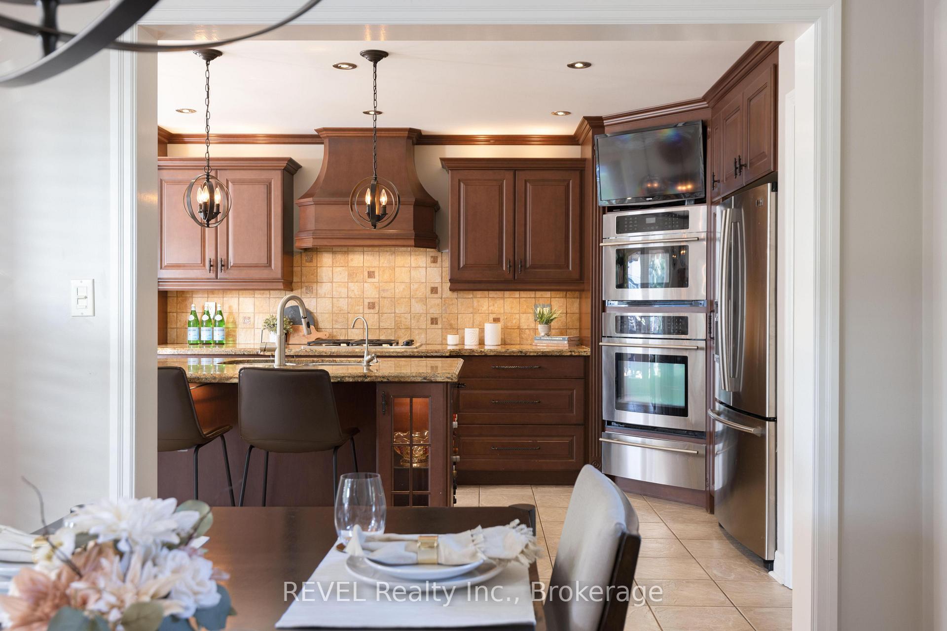 Photo 15 of 13 Chessington Street, St. Catharines, Grapeview — HOMEH