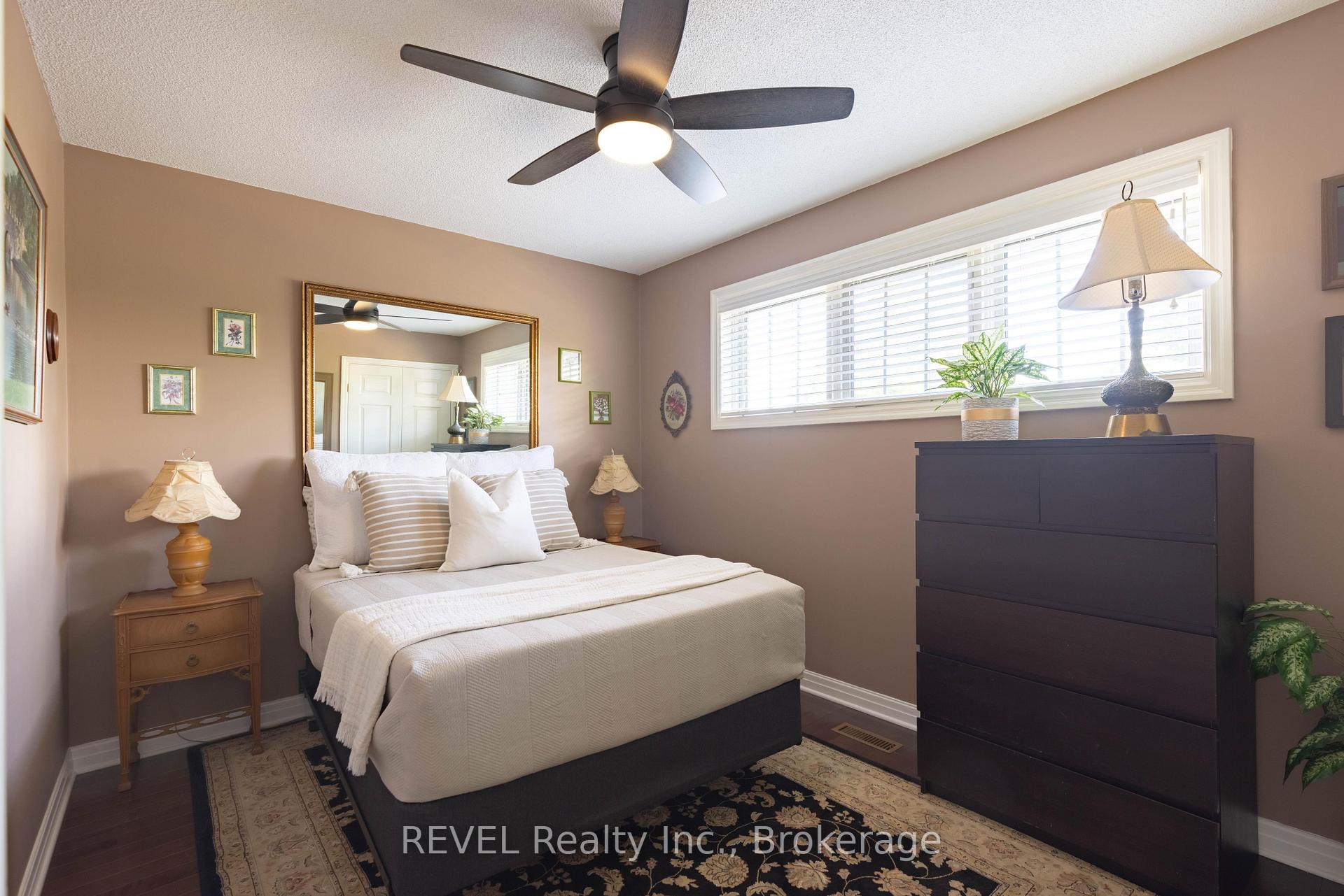 Photo 26 of 13 Chessington Street, St. Catharines, Grapeview — HOMEH